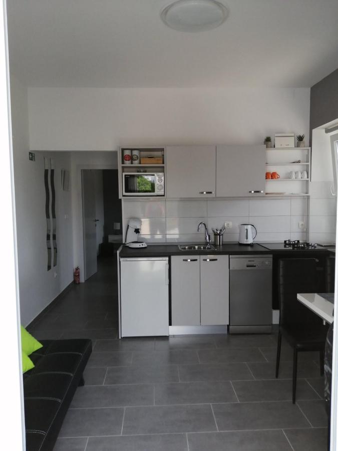 Apartment "Manna Zrnovo エクステリア 写真