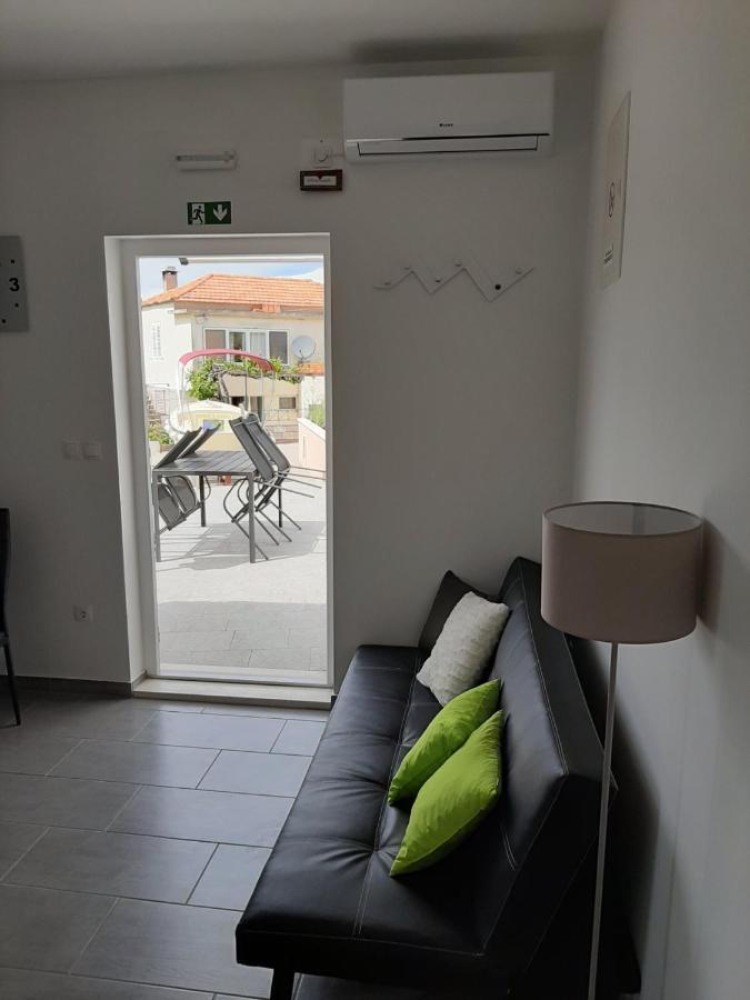 Apartment "Manna Zrnovo エクステリア 写真