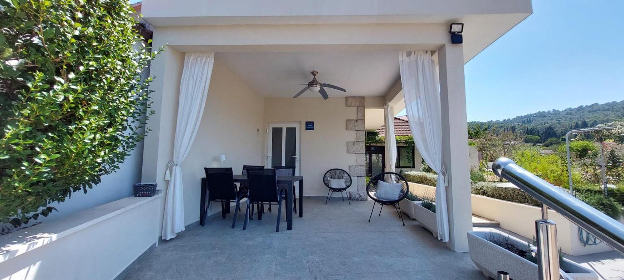 Apartment "Manna Zrnovo エクステリア 写真